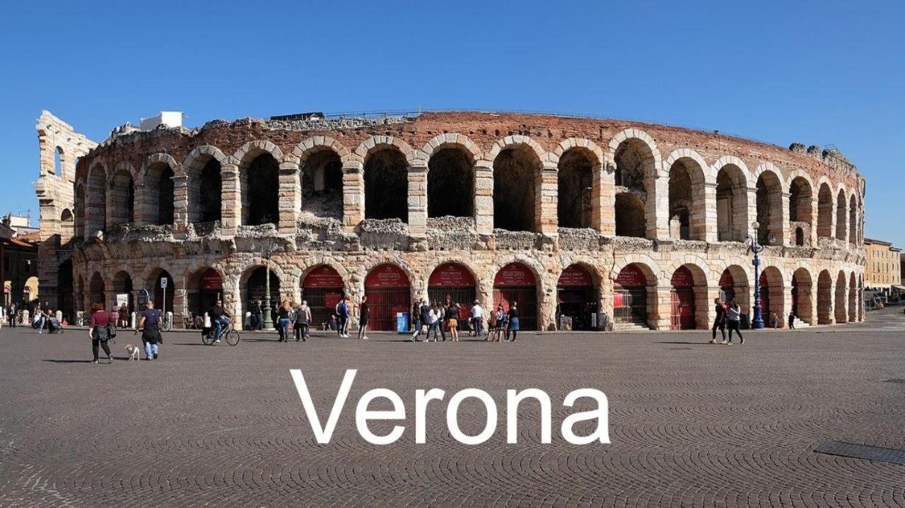 Appartamento "Il Vicolo" Peschiera del Garda Kültér fotó